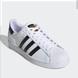 •Adidas Superstar Shoes Women’s Size 8•
